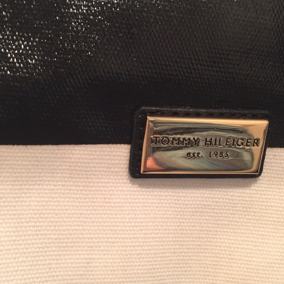 Tommy hilfiger pocketbook - Picture 3 of 5
